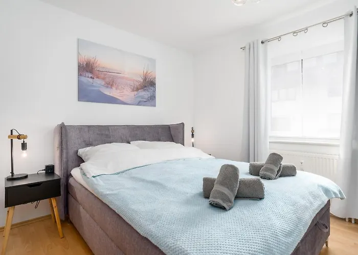 Harmony: – Sperrmauer – Lounge